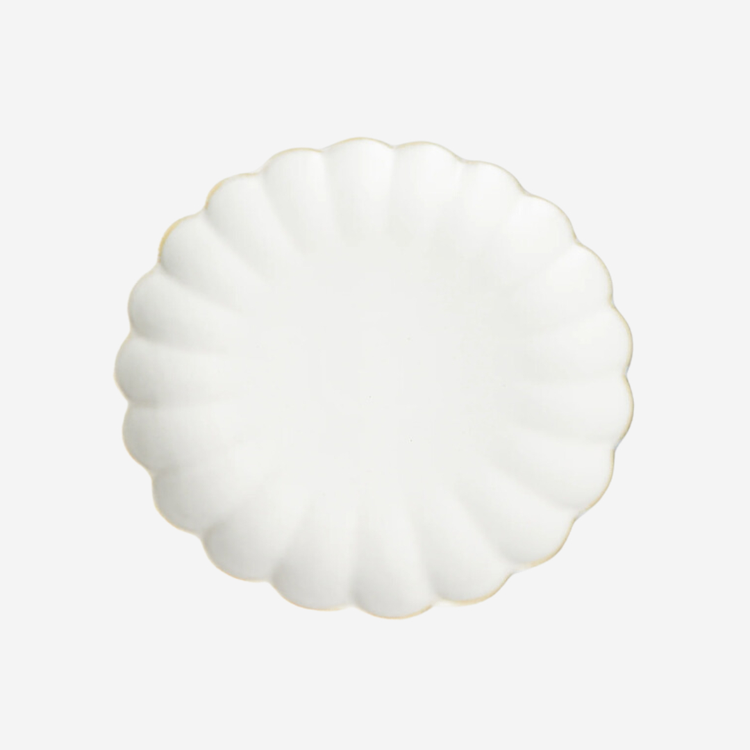 Scalloped Dinner Plate