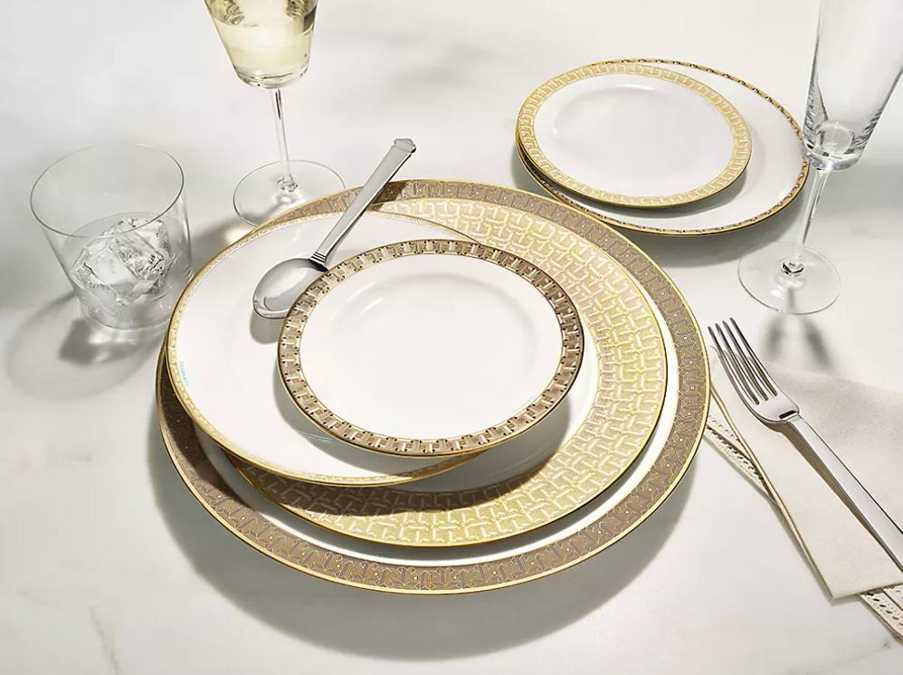 Dishware set