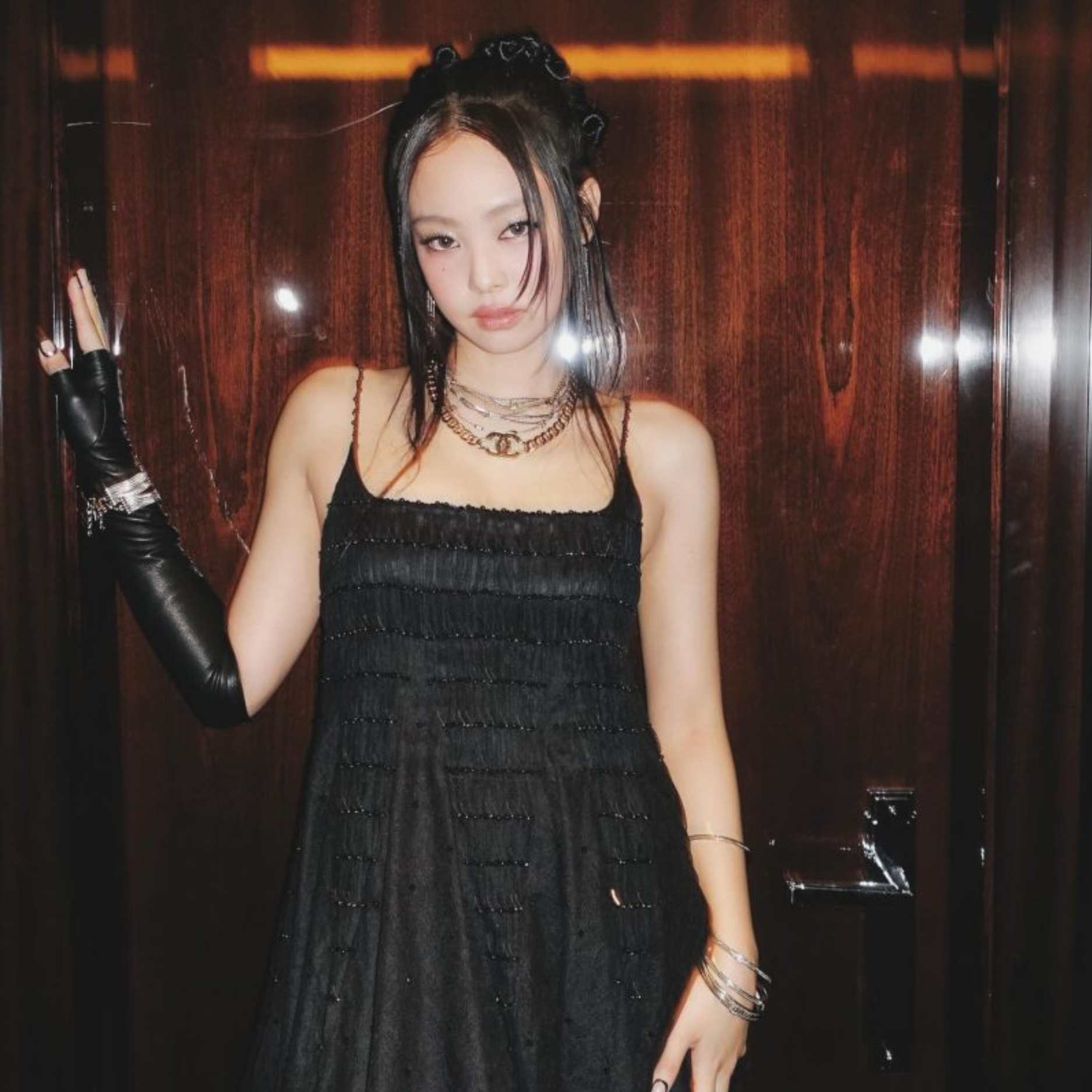 Photo: @jennierubyjane