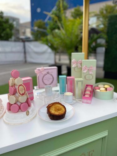 Luxury dessert display