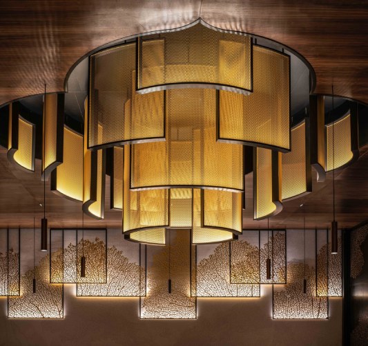 Yu seafood chandelier interior